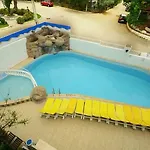 Sincerity Ξενοδοχείο με διαμερίσματα 4*